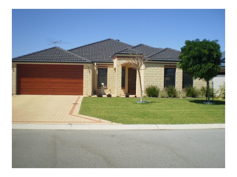 12 Vitesse Approach, Shoalwater WA 6169