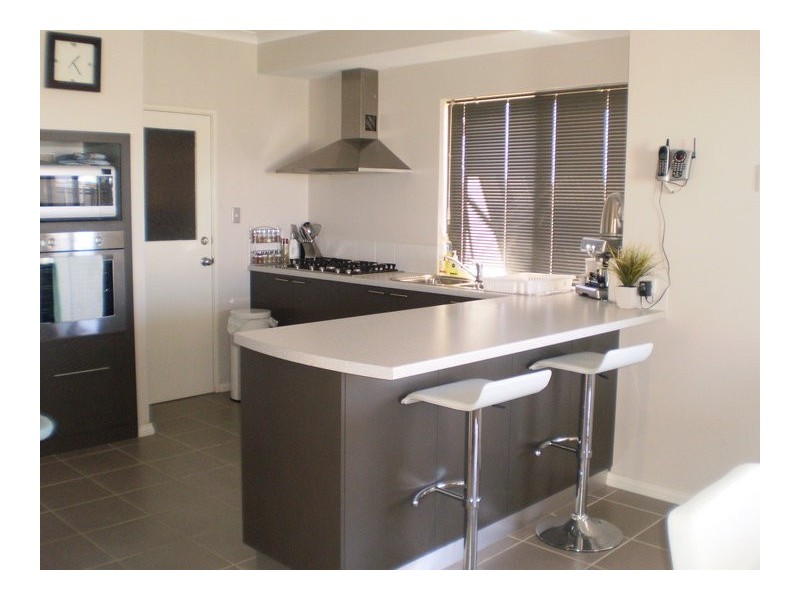 12 Vitesse Approach, Shoalwater WA 6169