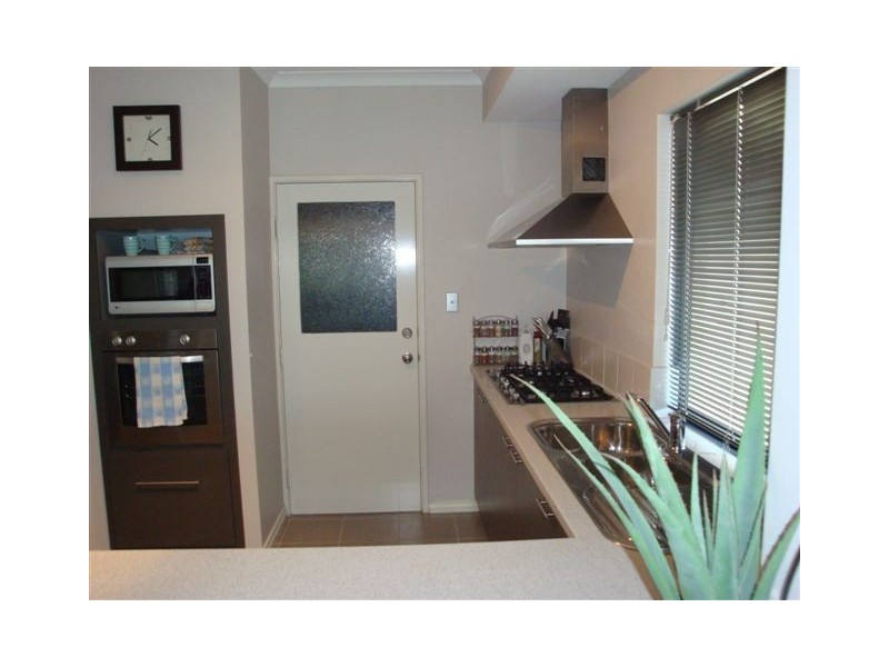 12 Vitesse Approach, Shoalwater WA 6169