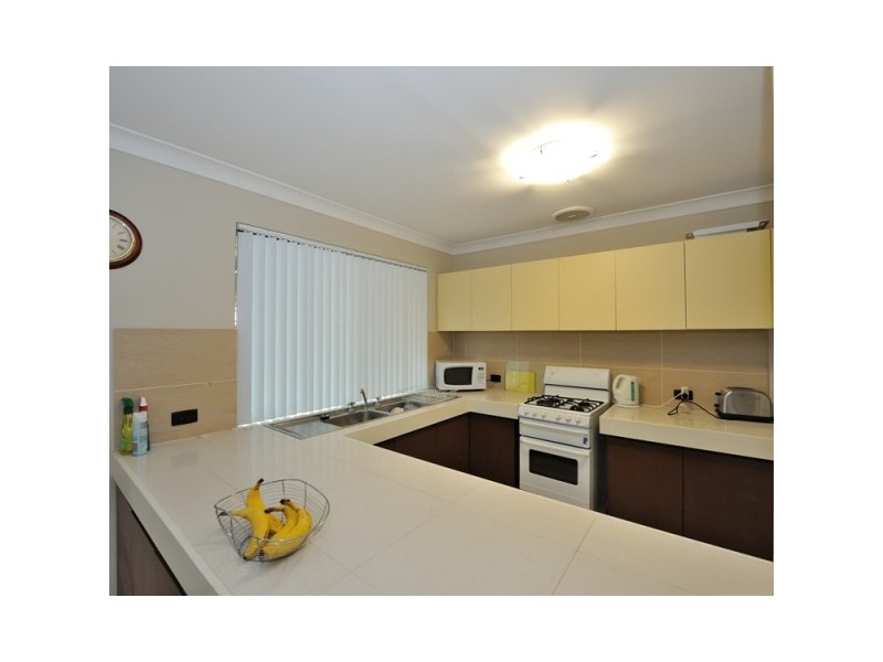 15 Willmot Drive, Cooloongup WA 6168