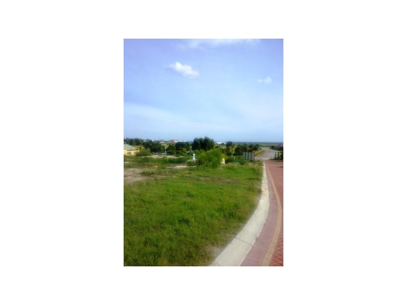 11 BLUEJAY COURT, Singleton WA 6175