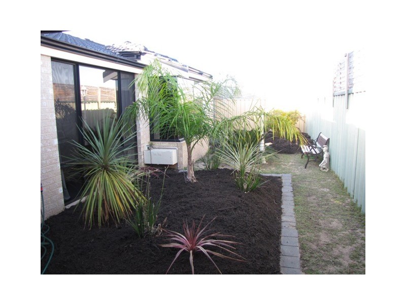 21 Carlingford Drive, Port Kennedy WA 6172