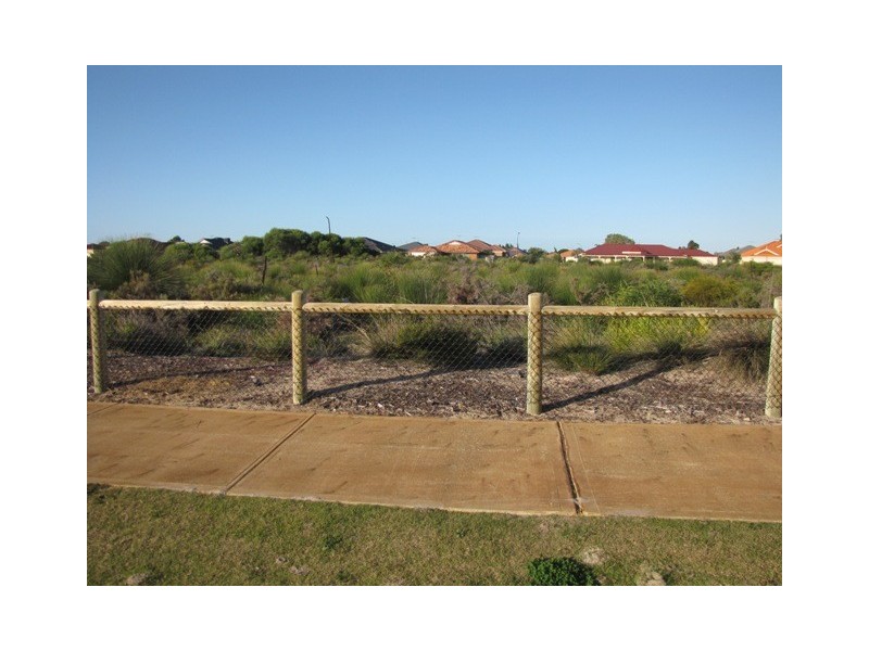 21 Carlingford Drive, Port Kennedy WA 6172