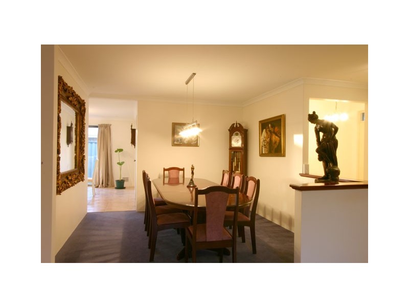 21 Carlingford Drive, Port Kennedy WA 6172