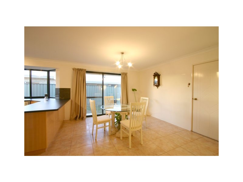 21 Carlingford Drive, Port Kennedy WA 6172