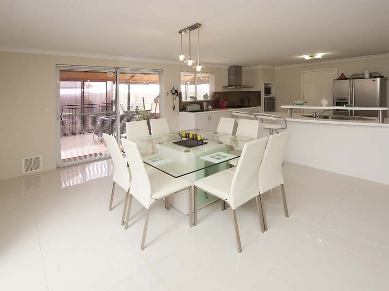 68 Albany Drive, Dawesville WA 6211