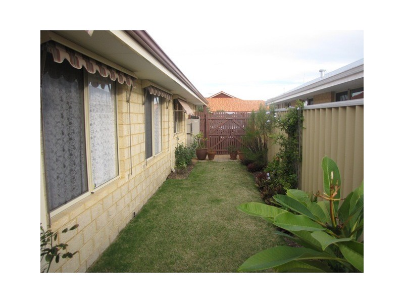 17 Oceanrunner Blvd, Shoalwater WA 6169