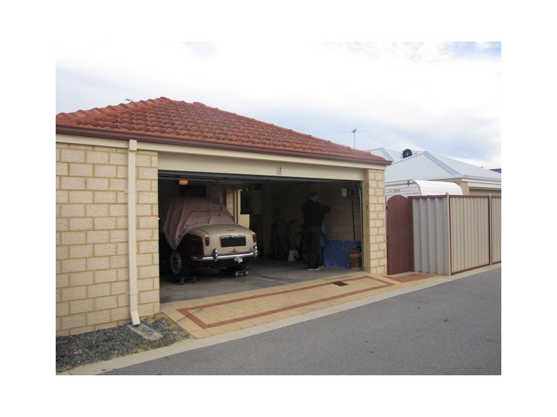 17 Oceanrunner Blvd, Shoalwater WA 6169