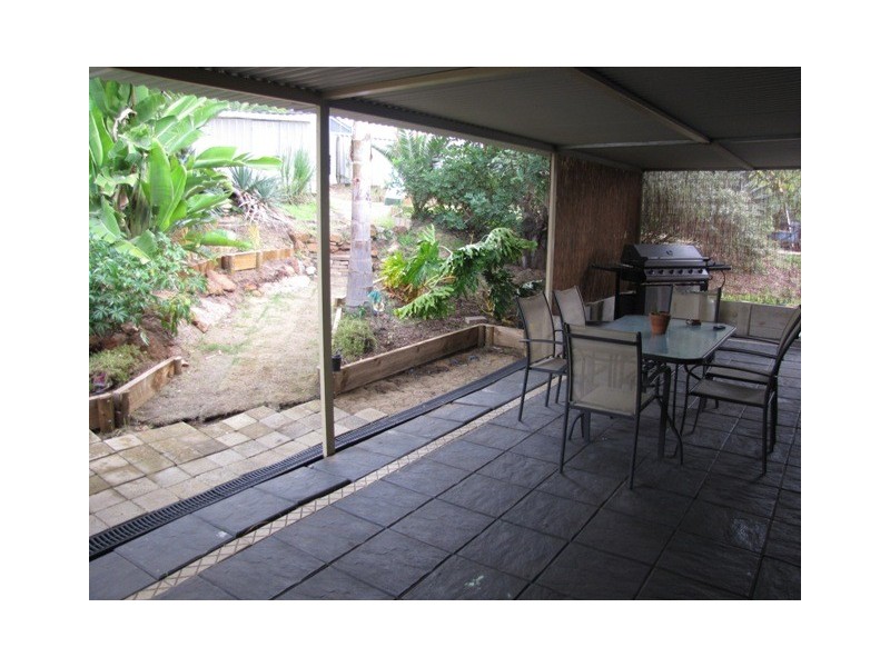 11 Crawford Road, Orelia WA 6167