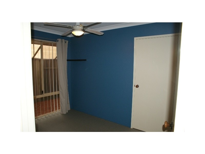 8 Cork Place, Warnbro WA 6169