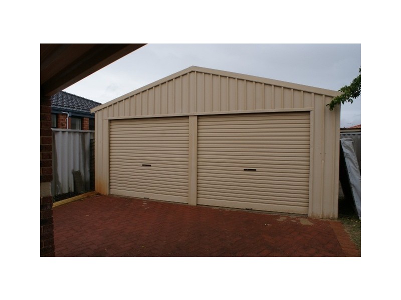 8 Cork Place, Warnbro WA 6169