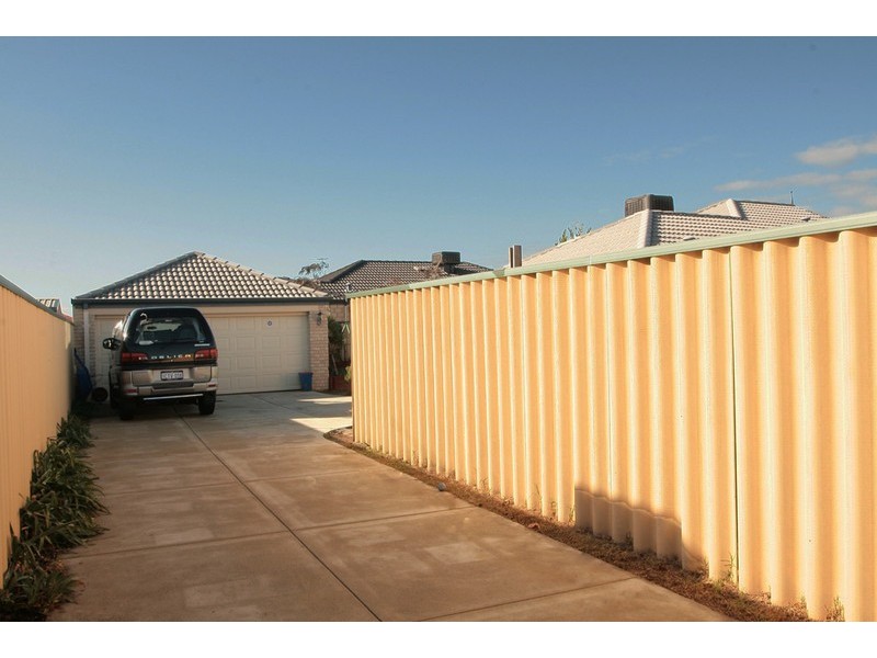 51 Eva Lynch Way, Port Kennedy WA 6172