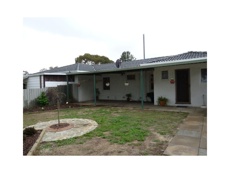 57 Amanda Drive, Camillo WA 6111