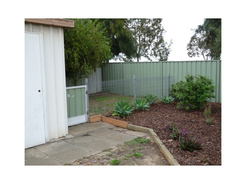 57 Amanda Drive, Camillo WA 6111