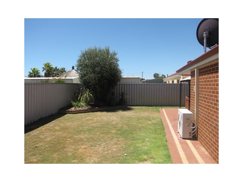 52 Hennessy Way, Rockingham WA 6168