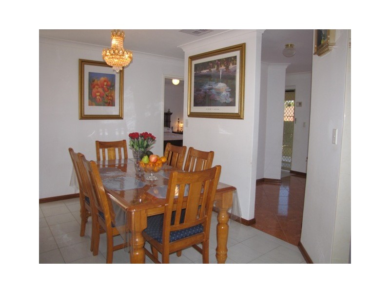 52 Stainer Avenue, Rockingham WA 6168