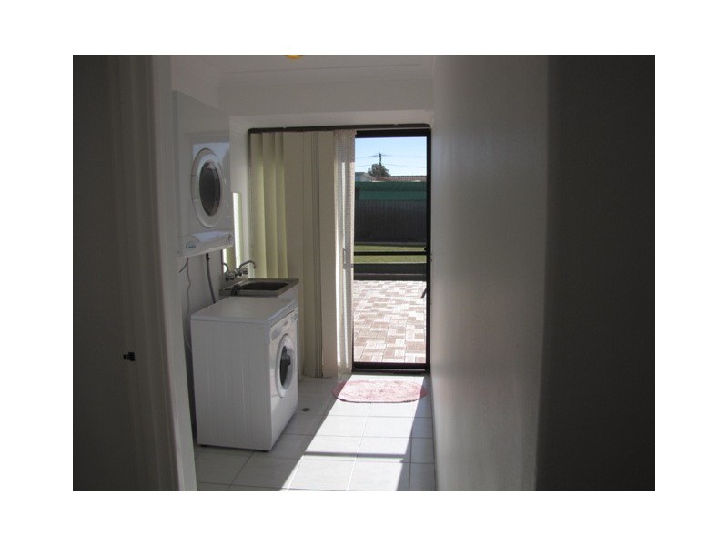 52 Stainer Avenue, Rockingham WA 6168