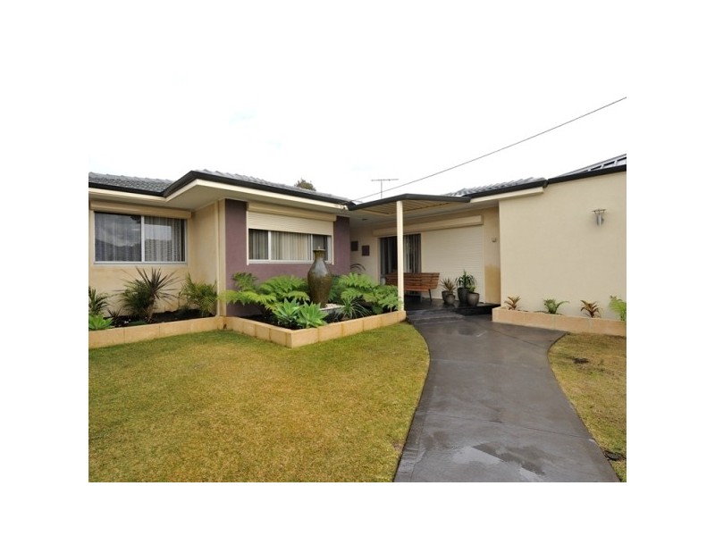 13 Perseus Court, Rockingham WA 6168