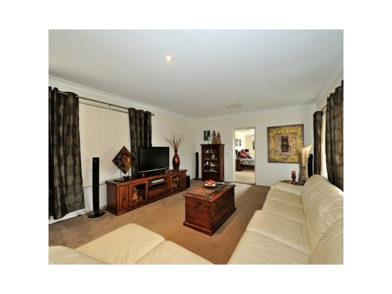 13 Perseus Court, Rockingham WA 6168