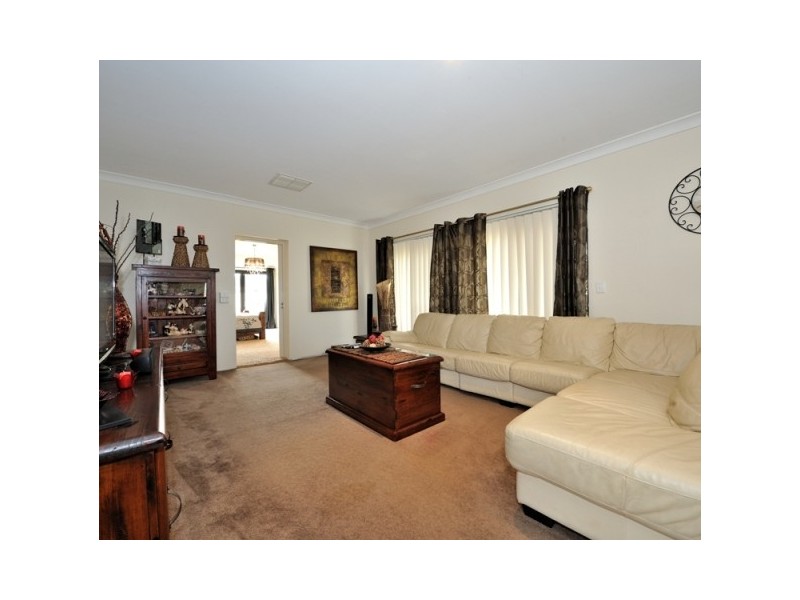 13 Perseus Court, Rockingham WA 6168