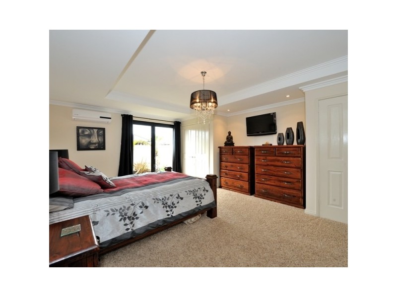 13 Perseus Court, Rockingham WA 6168