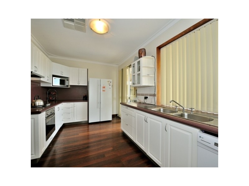 13 Perseus Court, Rockingham WA 6168