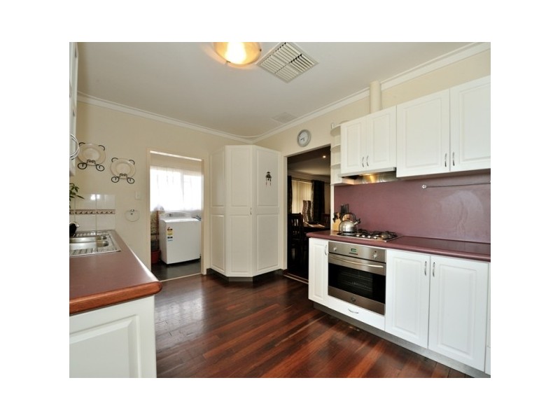 13 Perseus Court, Rockingham WA 6168