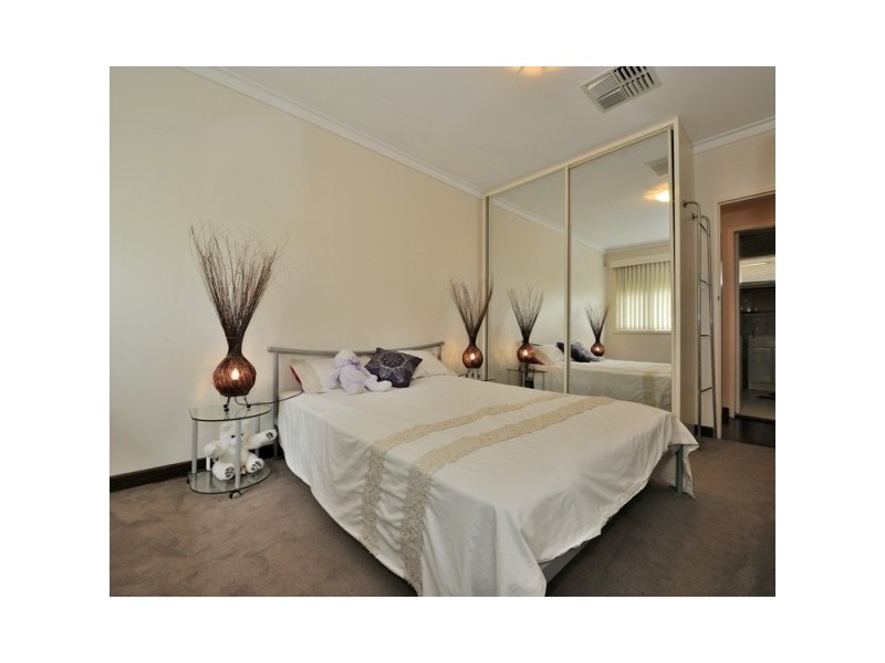 13 Perseus Court, Rockingham WA 6168