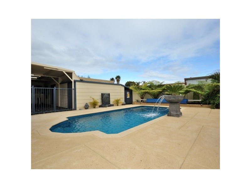 13 Perseus Court, Rockingham WA 6168