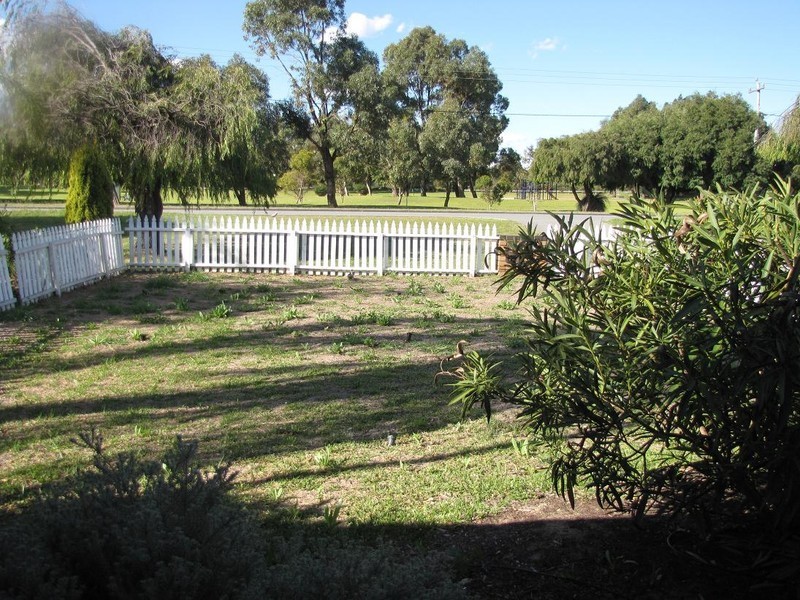 17A Victoria Street, Rockingham WA 6168