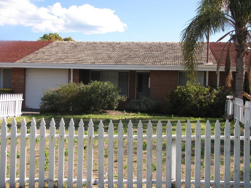 17A Victoria Street, Rockingham WA 6168