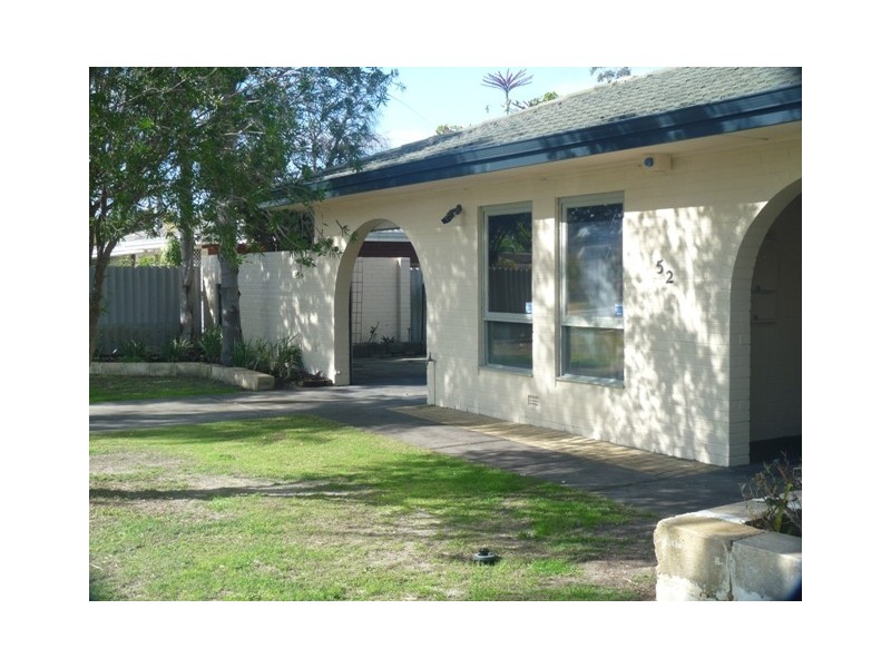 52 Amanda Drive, Camillo WA 6111