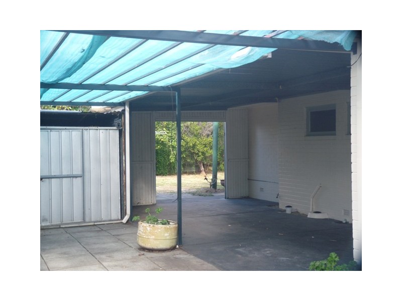 52 Amanda Drive, Camillo WA 6111