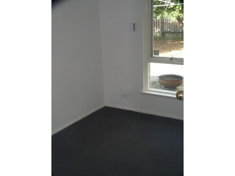 52 Amanda Drive, Camillo WA 6111