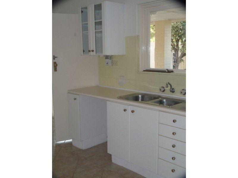 52 Amanda Drive, Camillo WA 6111