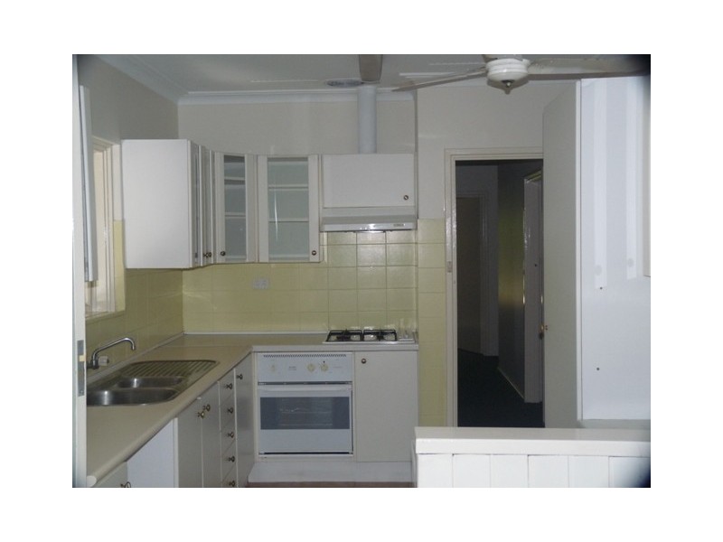 52 Amanda Drive, Camillo WA 6111