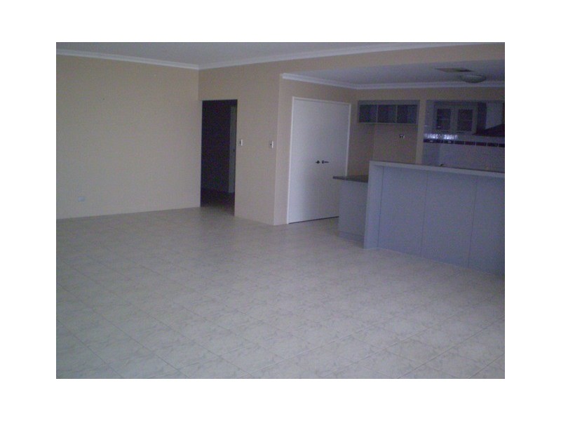 52 Araluen Cres, Bertram WA 6167