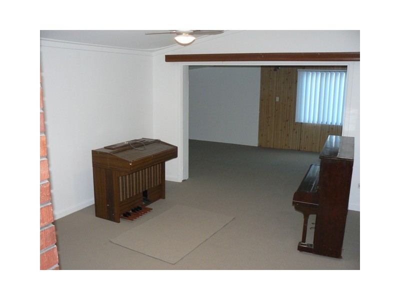 50 Cygnus St, Rockingham WA 6168