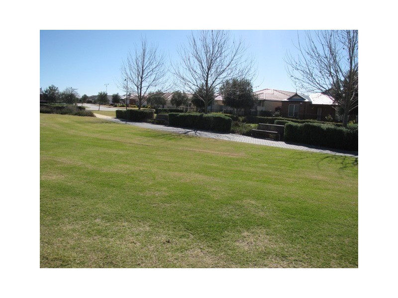 8 Oceanrunner Bvd, Shoalwater WA 6169