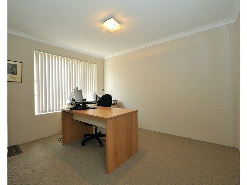 8 Oceanrunner Bvd, Shoalwater WA 6169