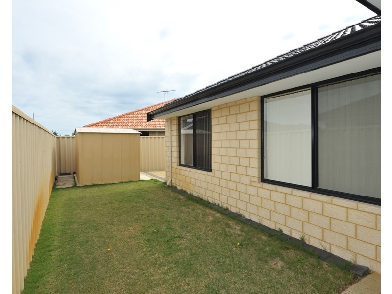 8 Oceanrunner Bvd, Shoalwater WA 6169