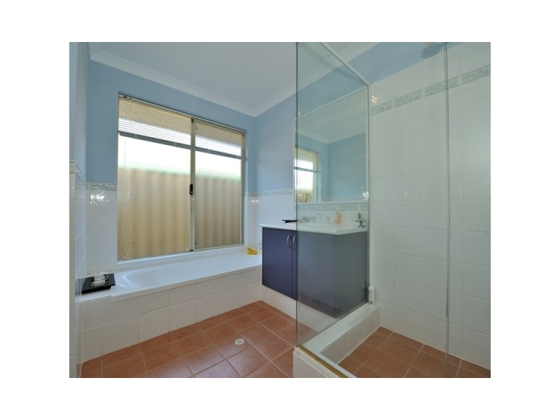 5 Freeling Road, Port Kennedy WA 6172