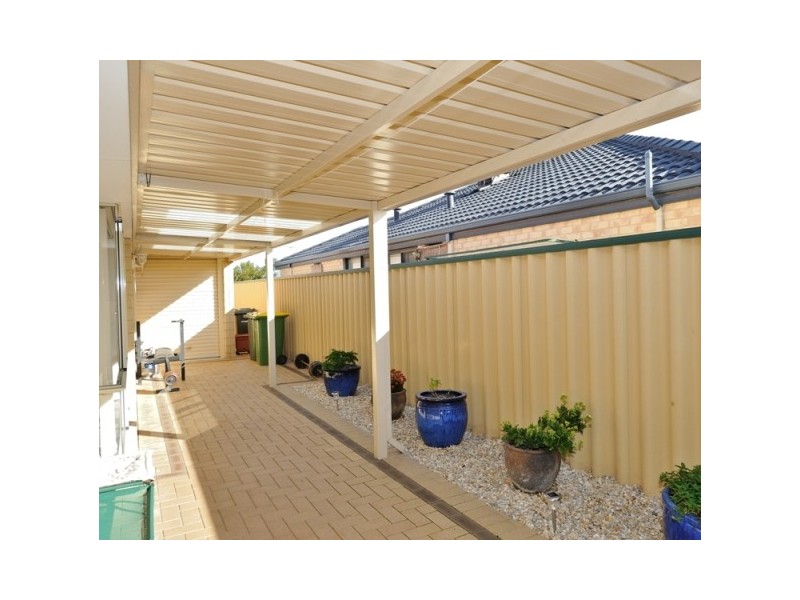 5 Freeling Road, Port Kennedy WA 6172