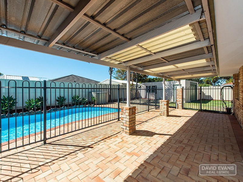 27 Fairview Drive, Waikiki WA 6169