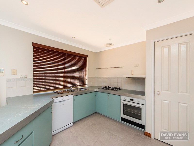 27 Fairview Drive, Waikiki WA 6169