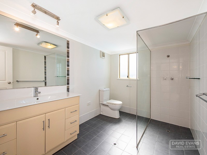 27 Fairview Drive, Waikiki WA 6169