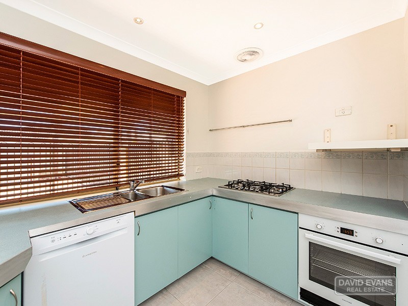 27 Fairview Drive, Waikiki WA 6169