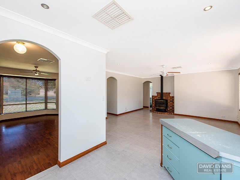 27 Fairview Drive, Waikiki WA 6169