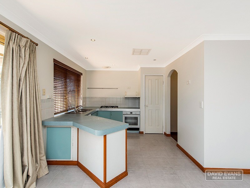 27 Fairview Drive, Waikiki WA 6169