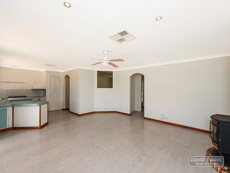 27 Fairview Drive, Waikiki WA 6169